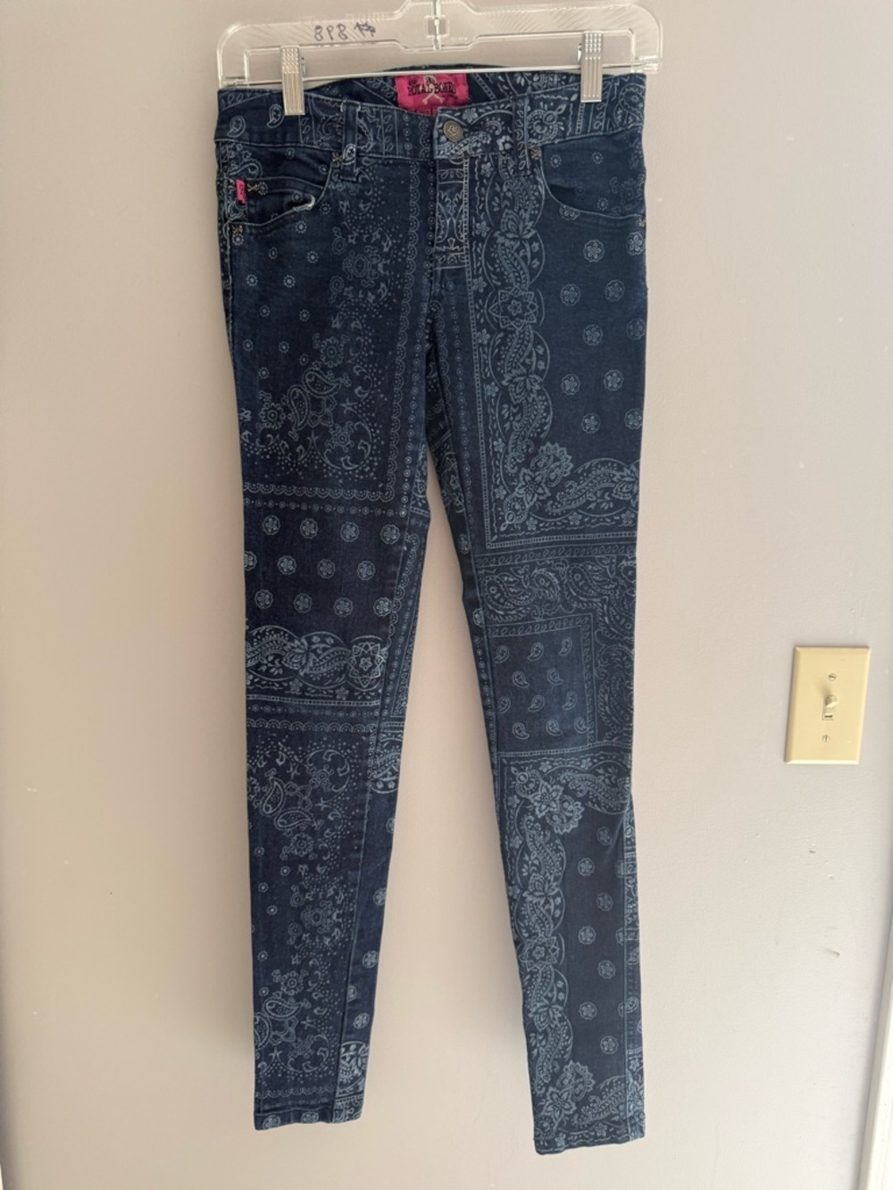 Royal Bones Women’s Bandanna Pattern Skinny Dark Low Rise Jeans SZ 1 Western